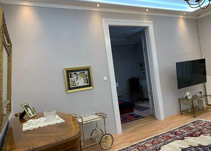 Budapest, Graf Teleki Laszlo * Budapešť