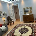 Appartement Budapest, Graf Teleki Laszlo