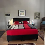 Appartement Budapest, Graf Teleki Laszlo