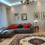 Appartement Budapest, Graf Teleki Laszlo Boedapest