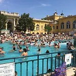 Budapest, Graf Teleki Laszlo Boedapest
