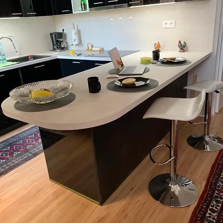 Apartament Budapest, Graf Teleki Laszlo *